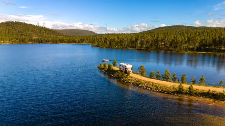 Great Lakes Getaways: RV Resorts in Wisconsin, Minnesota & Illinois